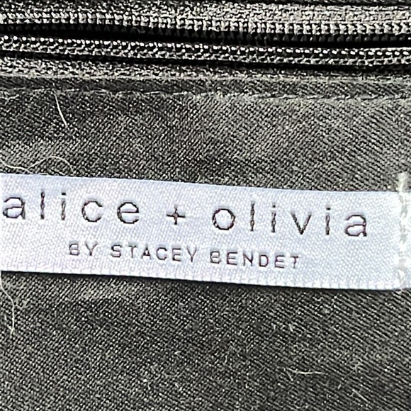 ALICE+OLIVIA Daisy Print Weekender Adjustable Strap Top Zip w Handle Duffle Bag - Picture 7 of 16